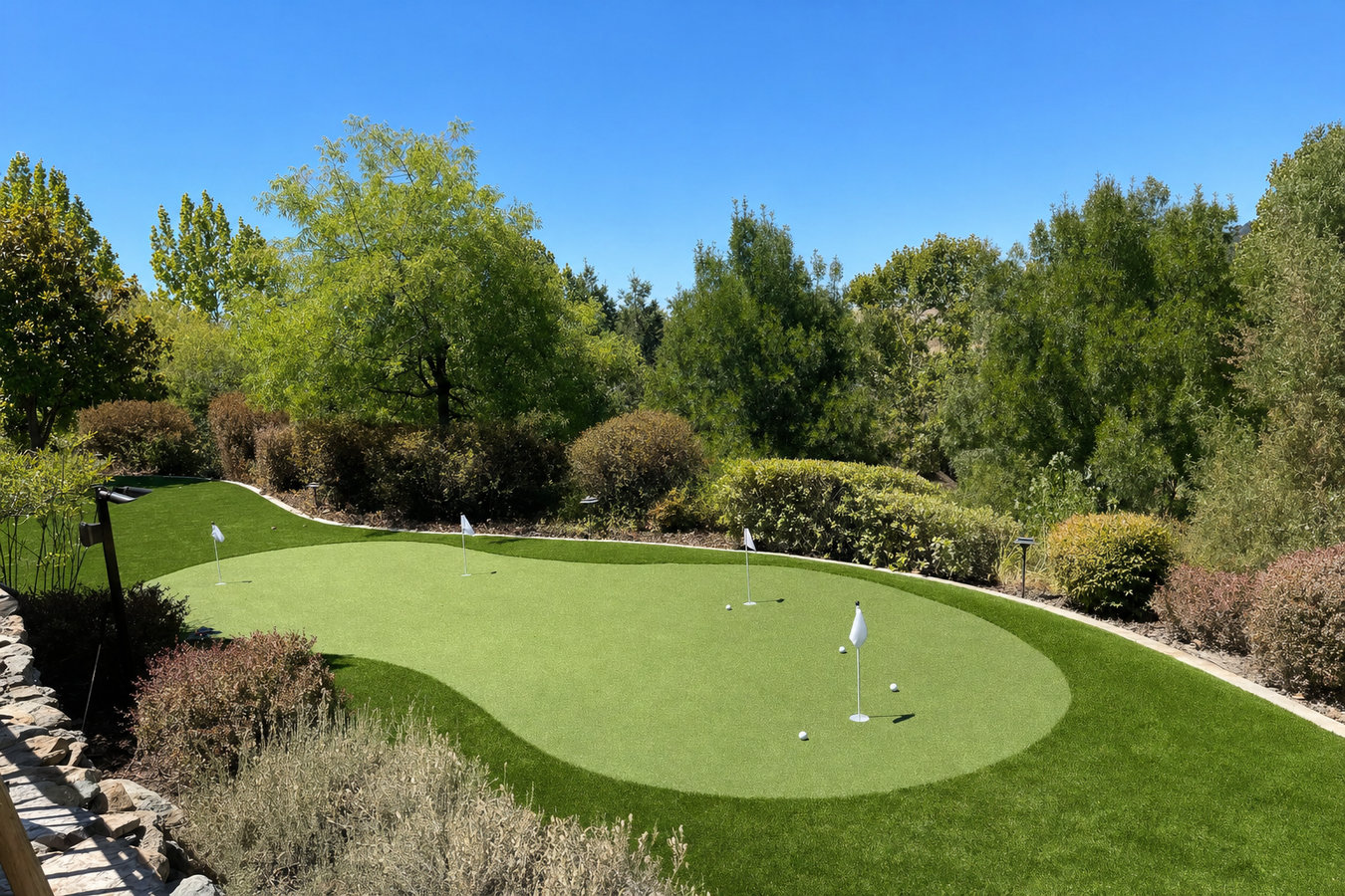 Putting green turf